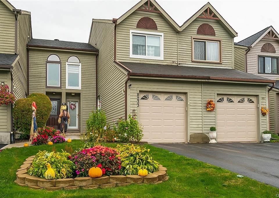 1st image of 8233 Honeysuckle Dr
