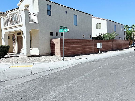 4th image of 9662 Villa Lorena Ave