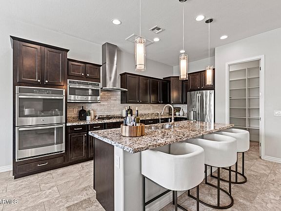 4th image of 2604 W Balao Drive