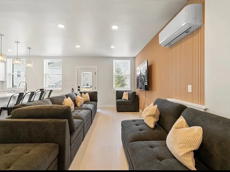 161 Broadway #2R — Photo 20