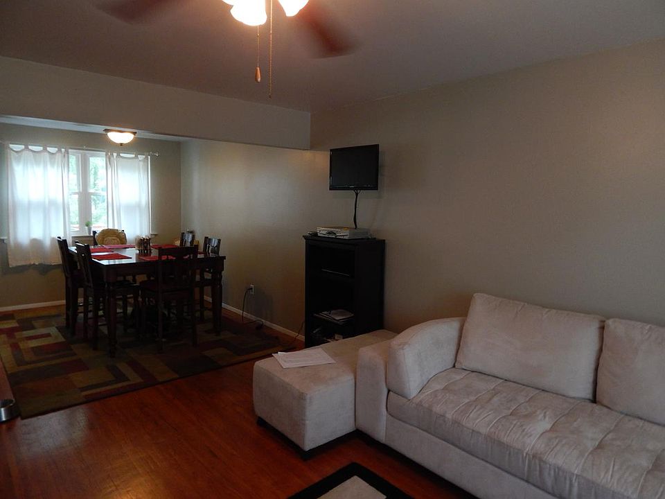 dining room/living room