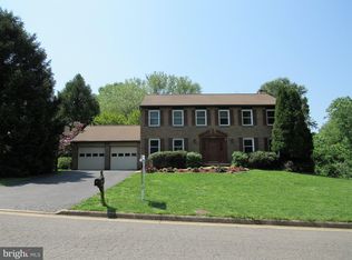 1846 Clovermeadow Dr, Vienna, VA 22182
