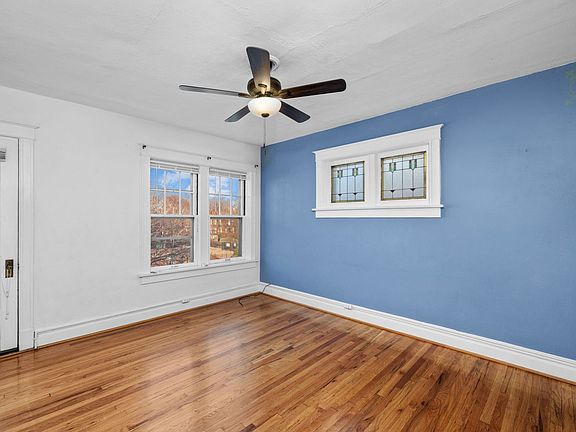 2nd image of 4110 Cleveland Ave #2