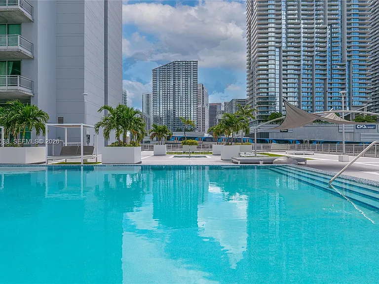 690 SW 1st Ct #Penthouse II17 — Photo 29