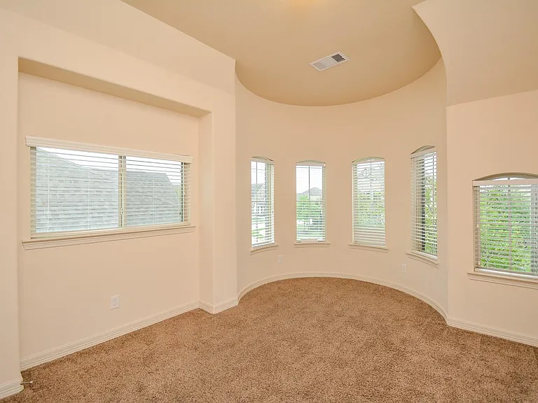23610 Esperia St — Photo 22
