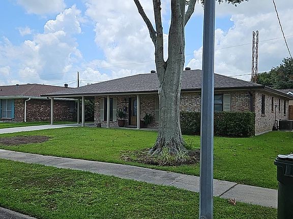 2nd image of 410 Walker Dr