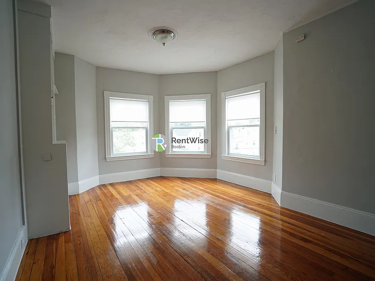 104 Murdock St #2 — Photo 35