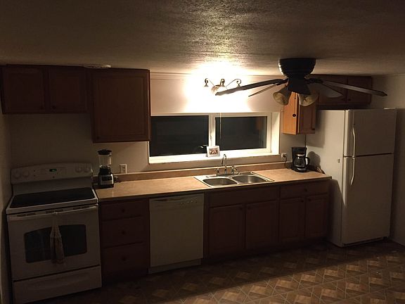 3rd image of 504 Fairlane Blvd