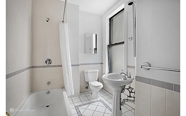 Rented by Douglas Elliman | media 18