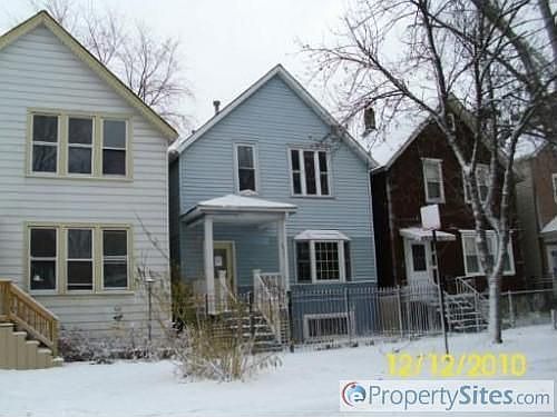 3rd image of 2157 N Rockwell St