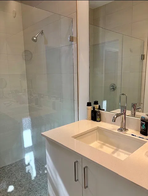 3 bed, 1630 sqft, $2,400 — Photo 3
