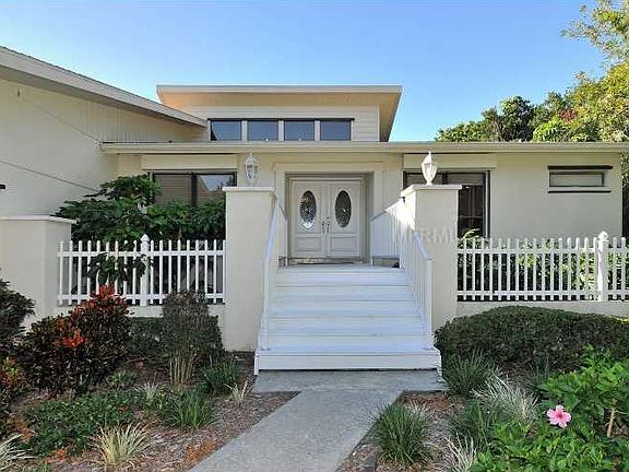 4th image of 1645 Blakemore Ln