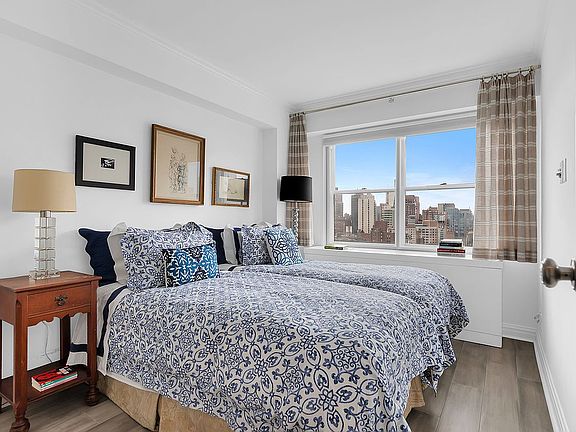 4th image of 178 E 80th St APT 24E