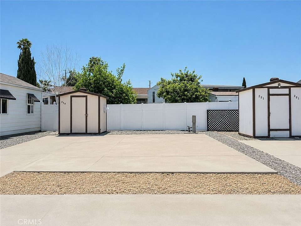1st image of 1295 S Cawston Ave Space 250