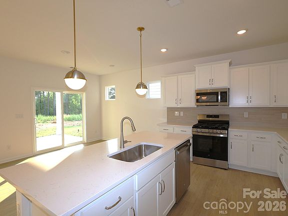 4th image of 2178 Clifton Rd