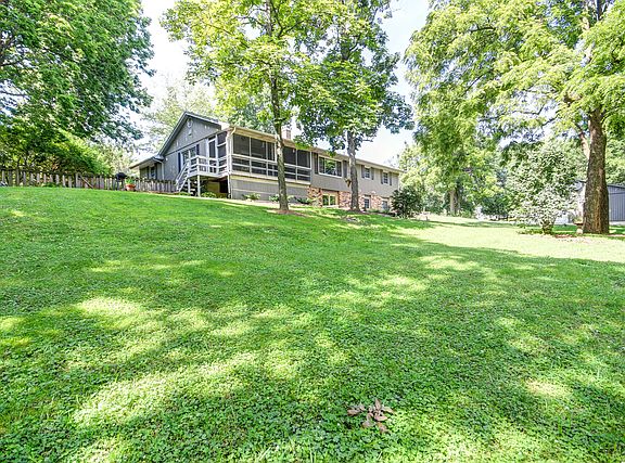 2nd image of 1174 Karen Dr