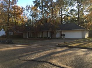 5889 Kristen Dr, Jackson, MS 39211