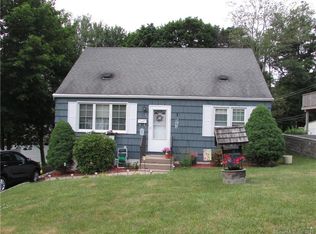 43 Briarwood Rd, Bristol, CT 06010