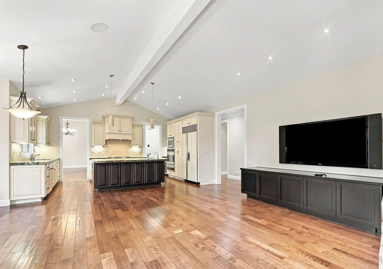 Beautiful 4-Bedroom 3.5-Bathroom Los Gatos Home — Photo 3