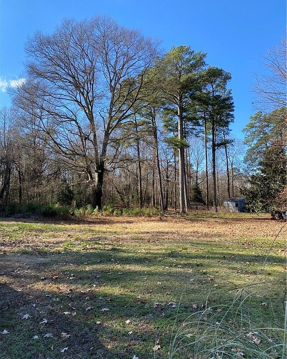 2nd image of 256 Shady Ln
