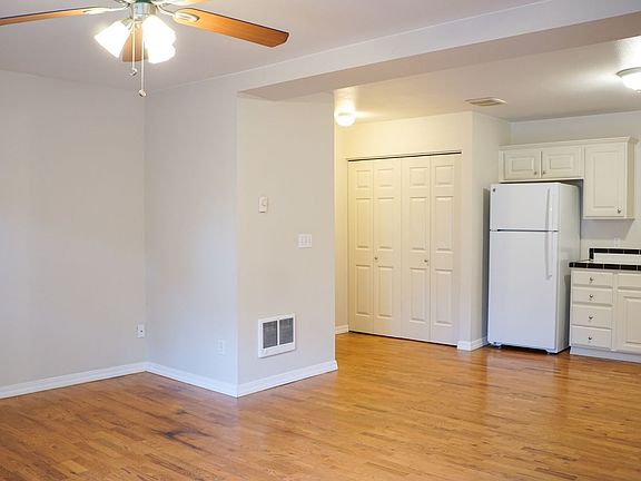 3rd image of 5025 S Corbett Ave #20