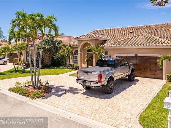 3rd image of 7355 NW 60th Ln