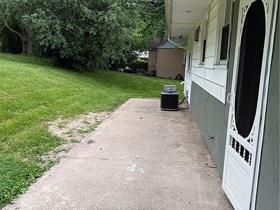 3rd image of 5971 S Street Rd