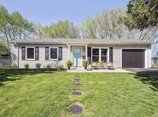 302 Fremont Ave, Romeoville, IL 60446