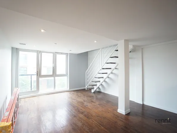 287 Mcguiness Boulevard image 1 of 22