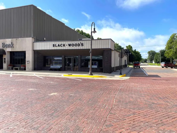 323 Washington St, Clyde, KS 66938