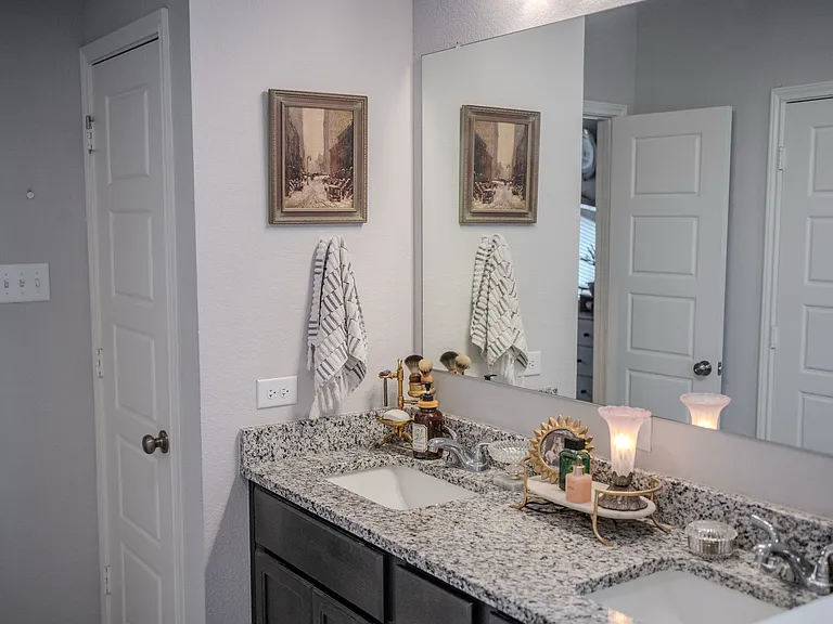 6921 Sulphur Ct — Photo 16