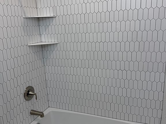 5th image of 900 Central Ave #203