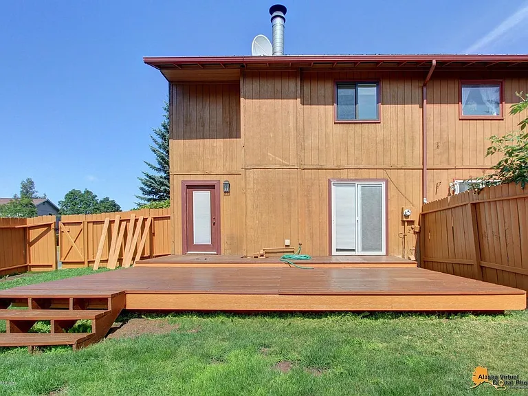 18610 Lowrie Loop — Photo 25