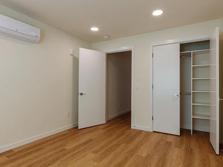 9040 NE Juanita Dr #304 — Photo 8