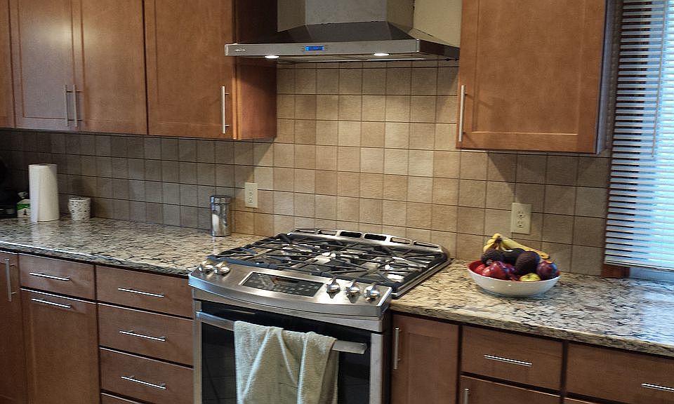 2nd image of 123 Annawamscutt Dr