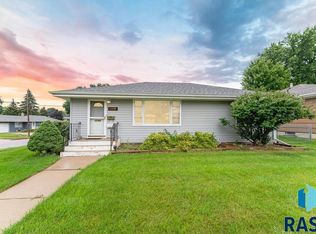 2000 S Holly Ave, Sioux Falls, SD 57105