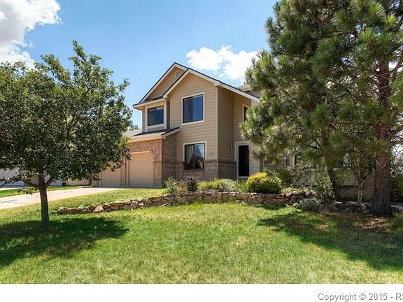 3rd image of 8879 Estebury Cir