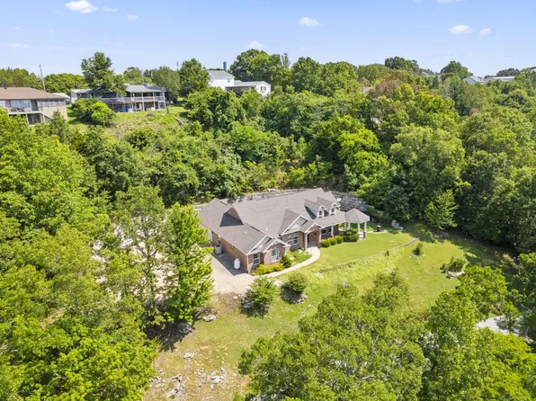 17 Greenview Drive, Kimberling City, MO 65686