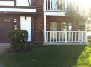 249 Gregory St #1, Aurora, IL 60504