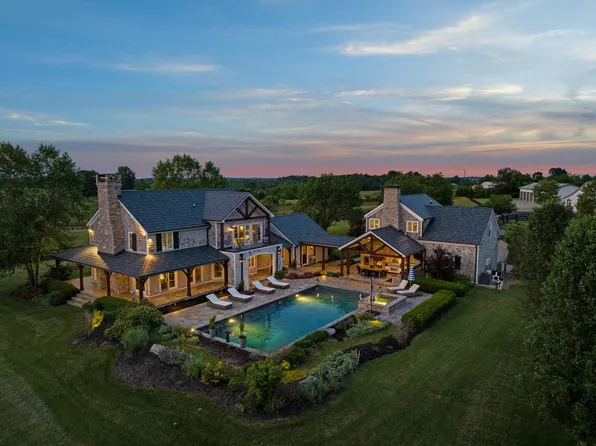 1074 Vanarsdall Rd, Harrodsburg, KY 40330