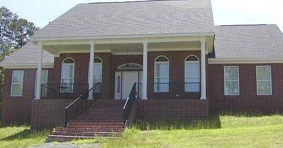 1st image of 3350 Majestic Cir