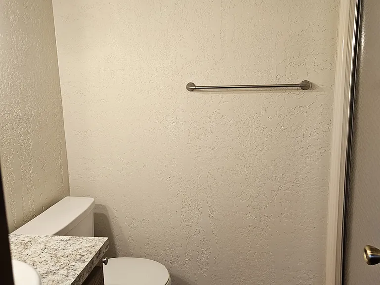 2705 Martin Ln — Photo 6