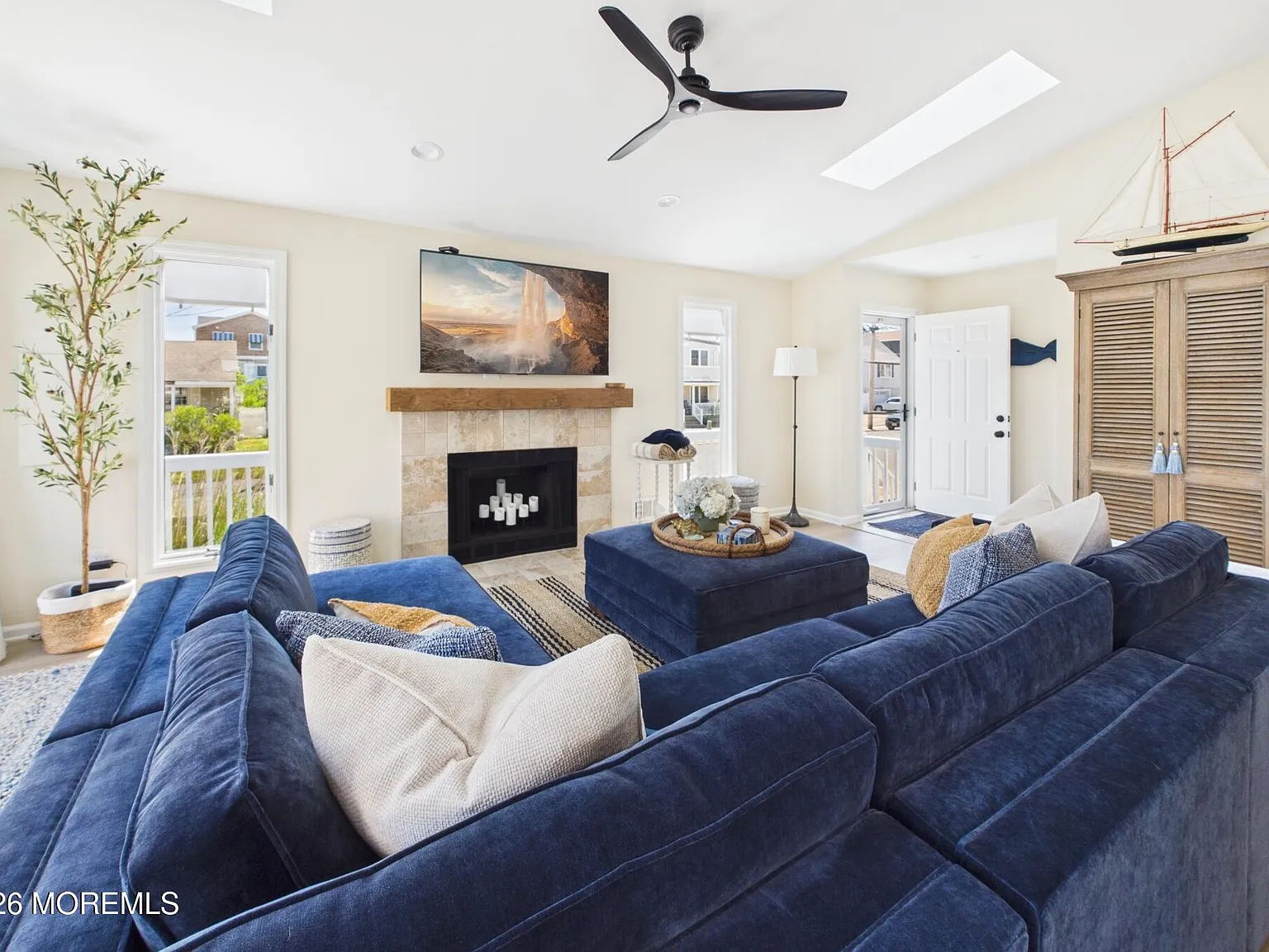 3 bed, 1470 sqft, $4,000 — Photo 4