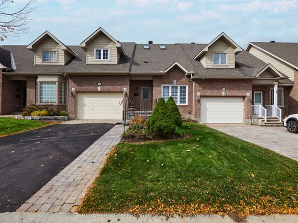 14 Windeyer Cres, Ottawa, ON K2K 2P6