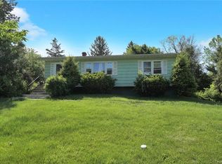33 Merriewold Ln N, Monroe, NY 10950