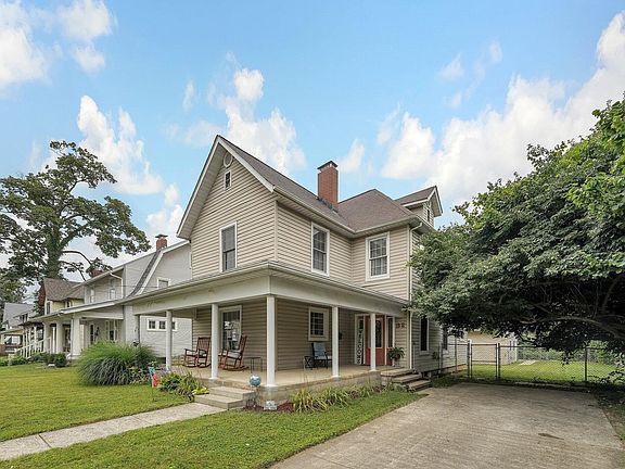 4th image of 32 N 21st St