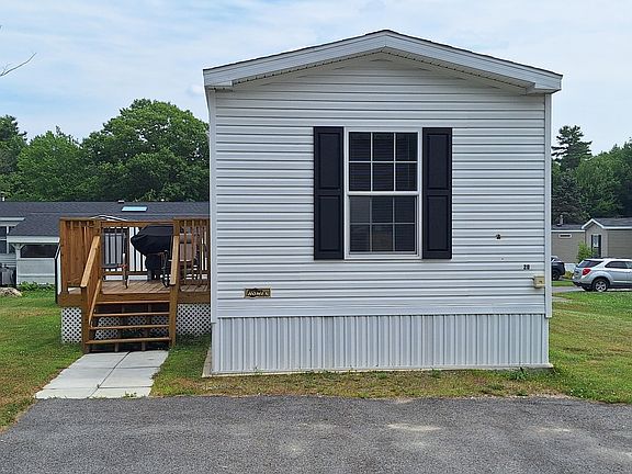 3rd image of 20 Oxbow Drive