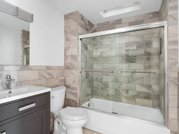 165 Fenimore Street image 10 of 12