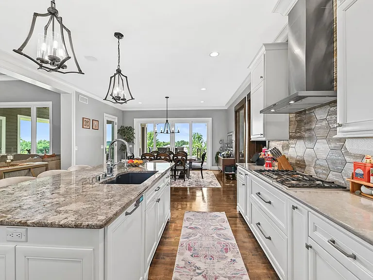 1626 Twisted Oak Ct — Photo 11