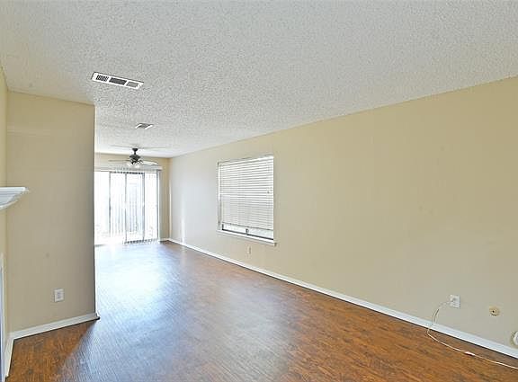 3rd image of 619 Timberline Dr